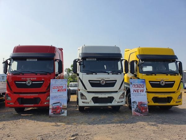 DONGFENG D320-ĐẦU KÉO 2 CẦU
